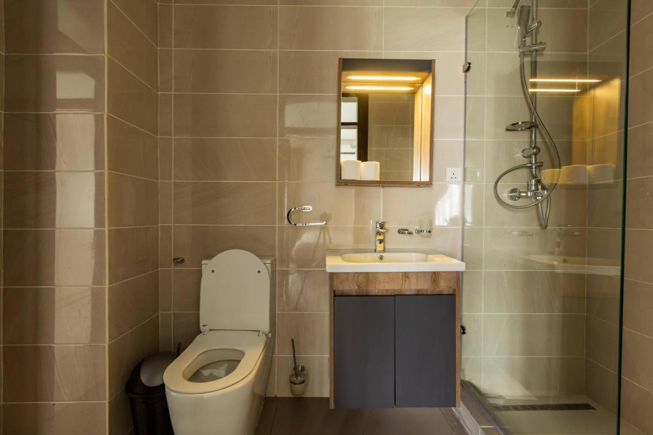 Accra Fine Suites - Henrietta'S Residences Bagian luar foto