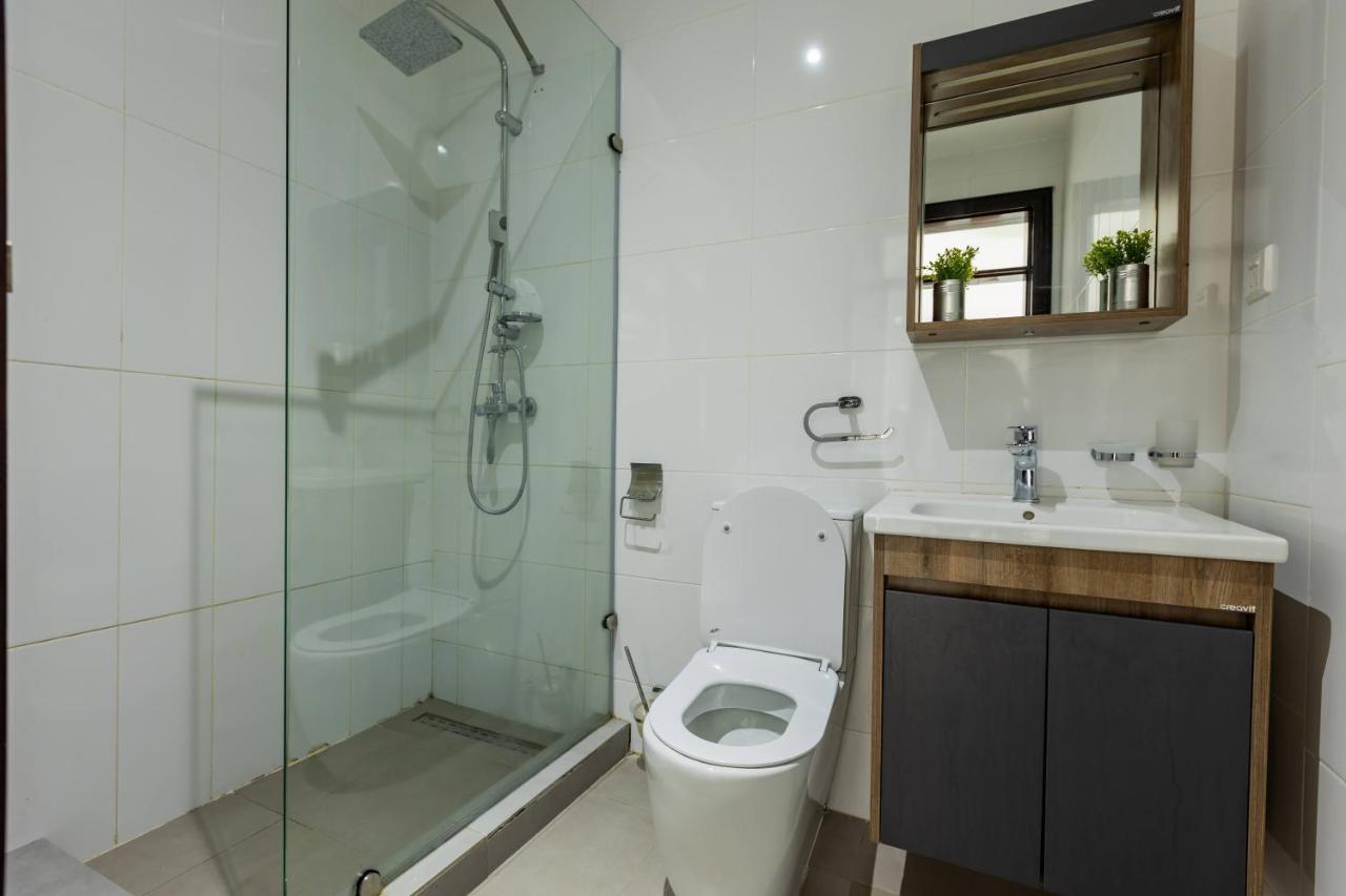 Accra Fine Suites - Henrietta'S Residences Bagian luar foto