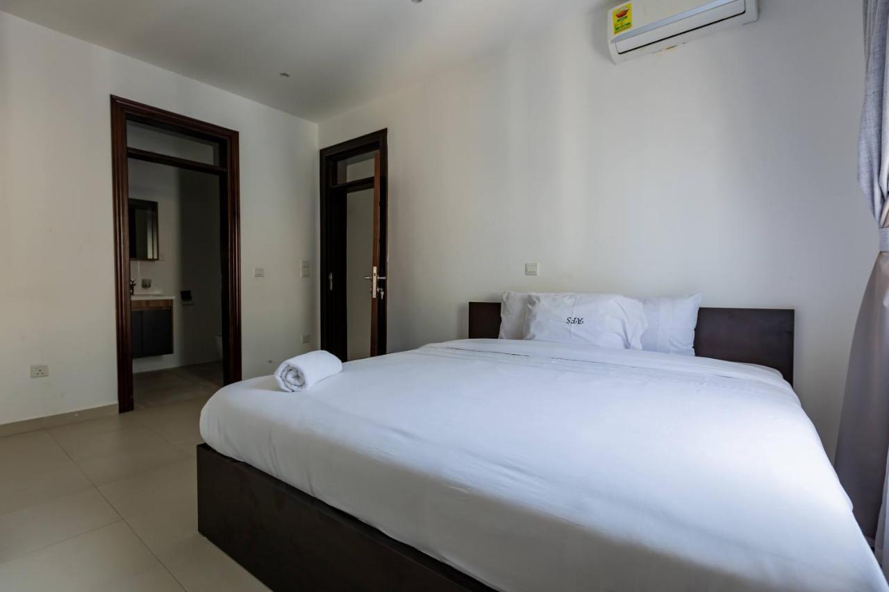 Accra Fine Suites - Henrietta'S Residences Bagian luar foto