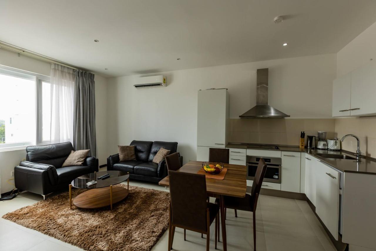 Accra Fine Suites - Henrietta'S Residences Bagian luar foto
